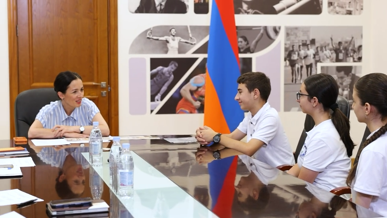 Նախարարի հանդիպումն աշակերտների և ուսանողների հետ